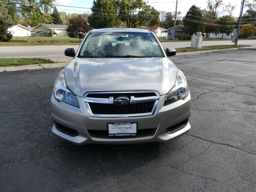 2014 Subaru Legacy Image 2