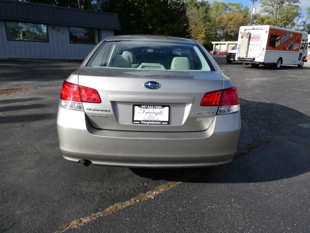 2014 Subaru Legacy Image 5