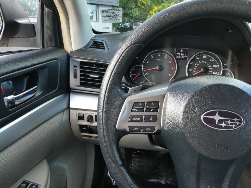 2014 Subaru Legacy Image 12