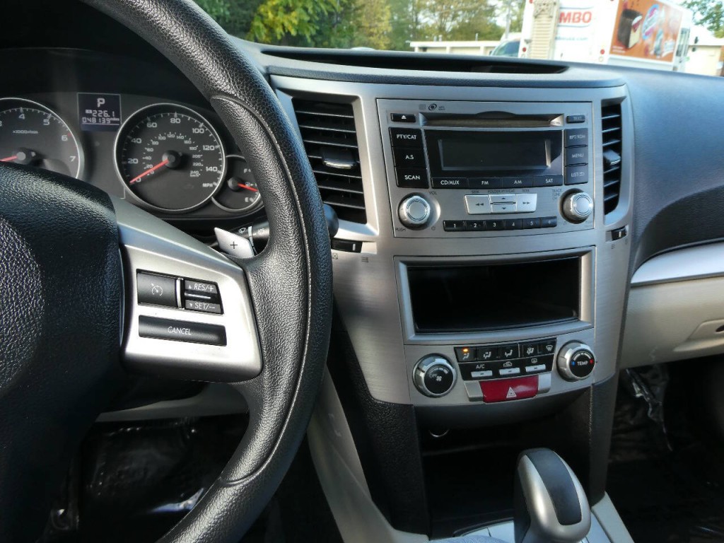 2014 Subaru Legacy Image 13