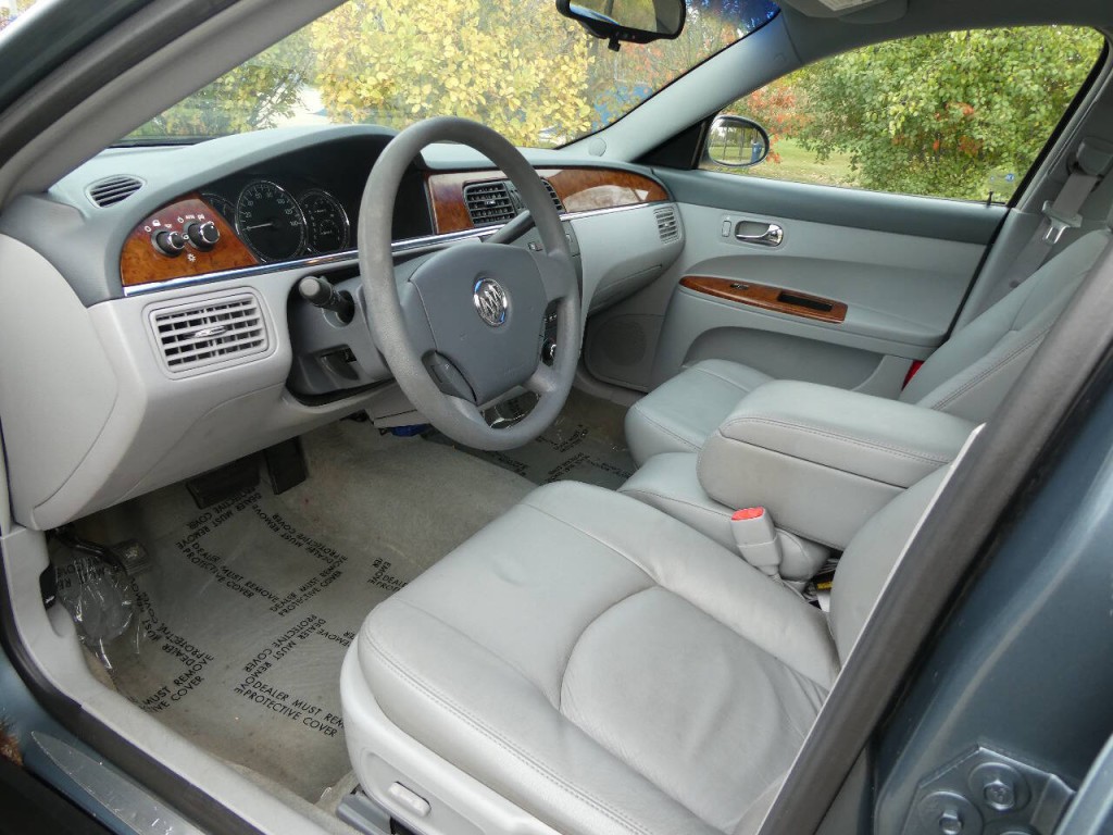 2006 Buick LaCrosse Image 9