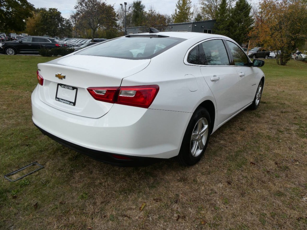 2023 Chevrolet Malibu Image 4