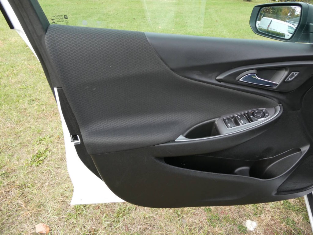 2023 Chevrolet Malibu Image 17