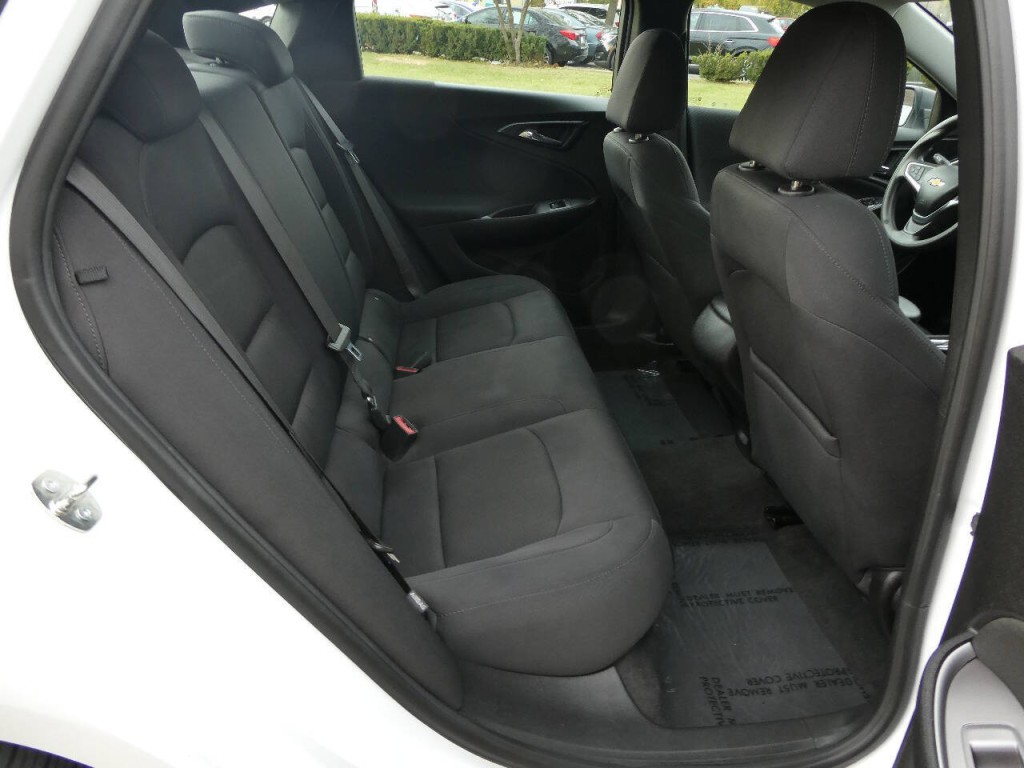 2023 Chevrolet Malibu Image 21