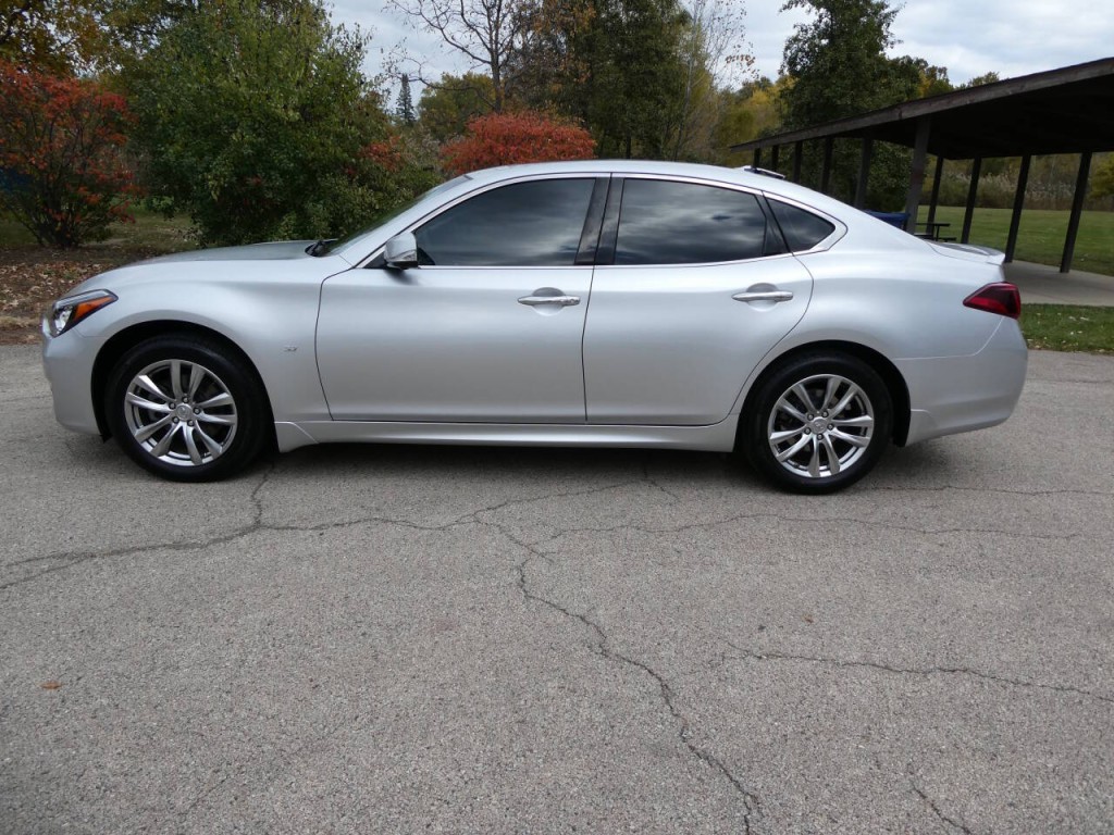 2019 INFINITI Q70 Image 7