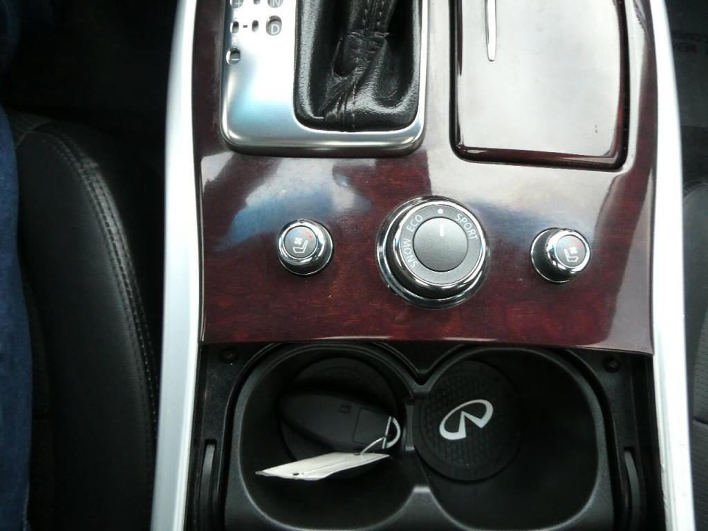 2019 INFINITI Q70 Image 22