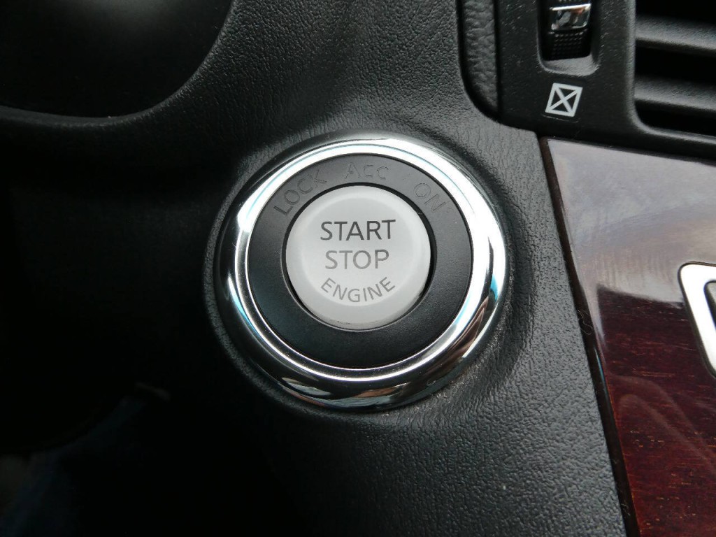 2019 INFINITI Q70 Image 24