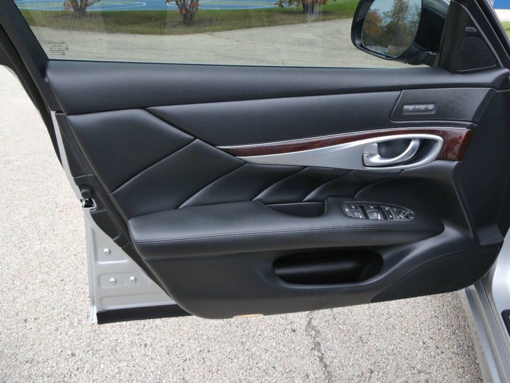 2019 INFINITI Q70 Image 26