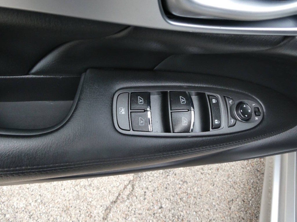 2019 INFINITI Q70 Image 28