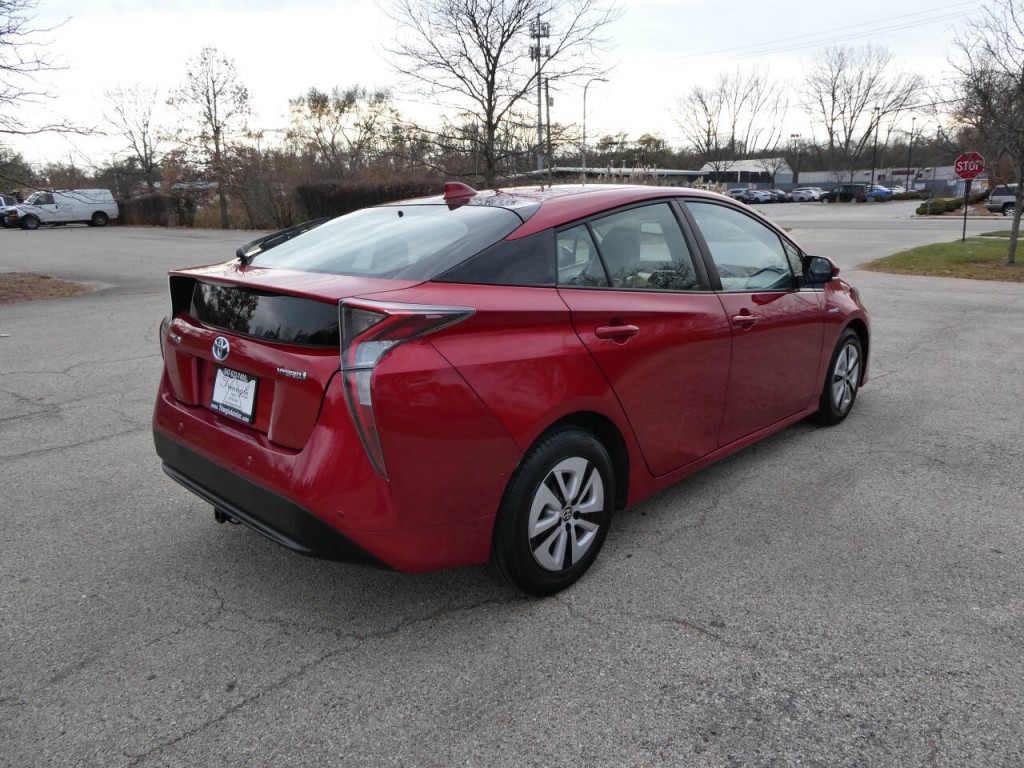 2016 Toyota Prius Image 5