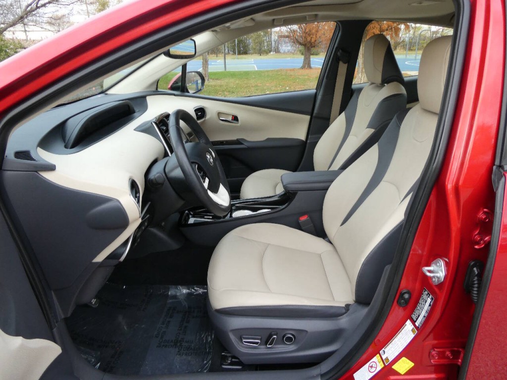 2016 Toyota Prius Image 9
