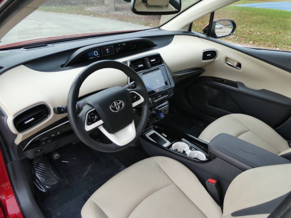 2016 Toyota Prius Image 10