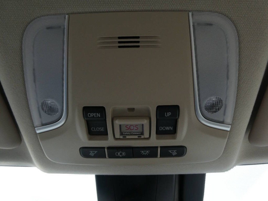 2016 Toyota Prius Image 25