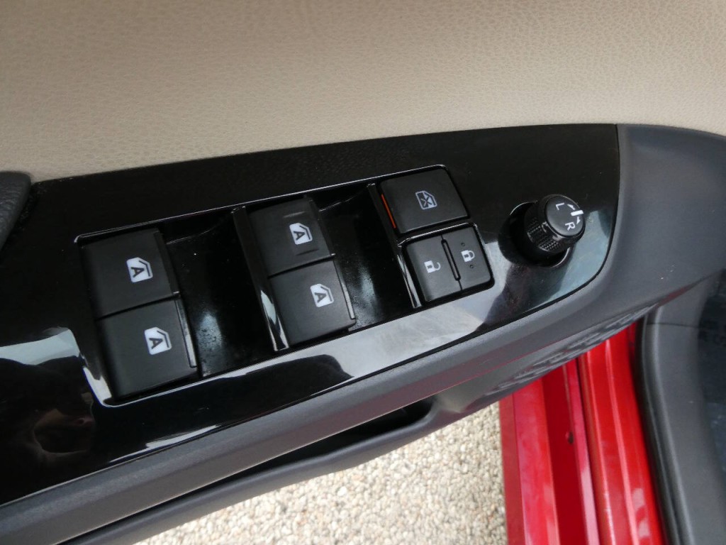 2016 Toyota Prius Image 29