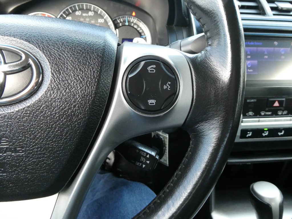 2014 Toyota Camry Image 11