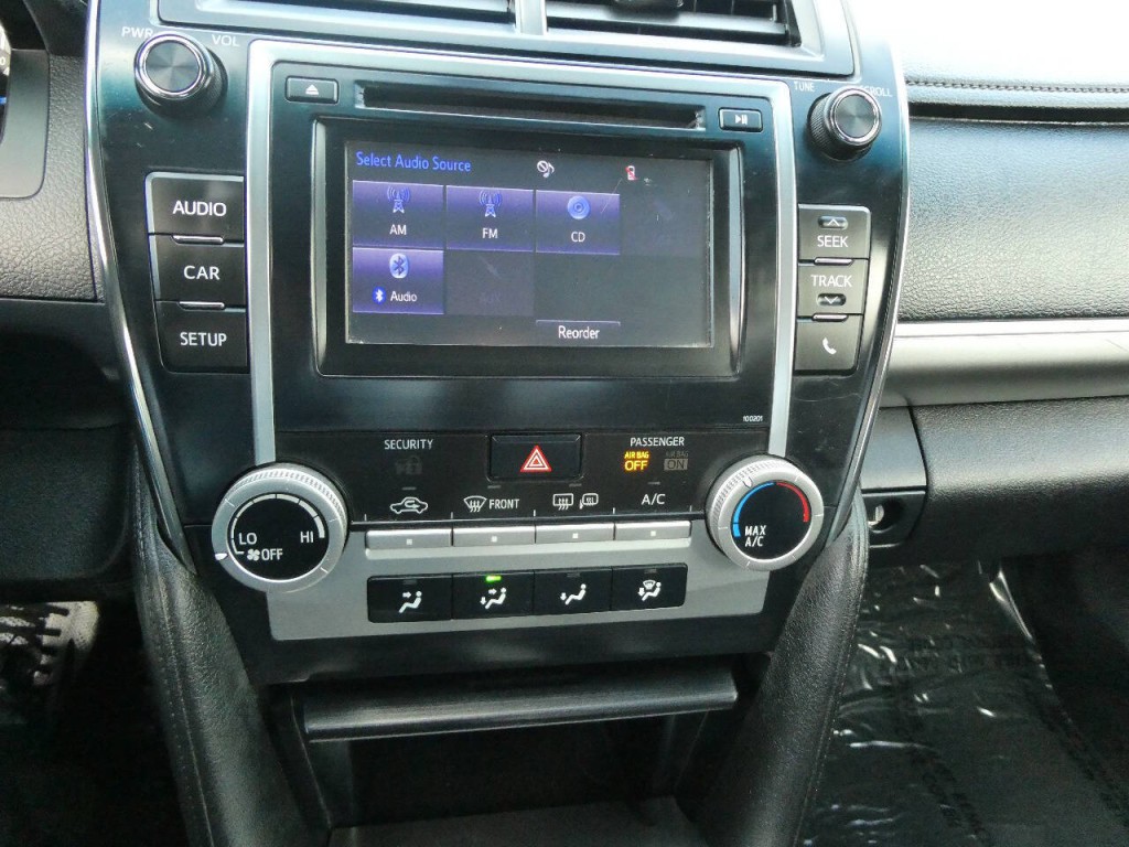 2014 Toyota Camry Image 13