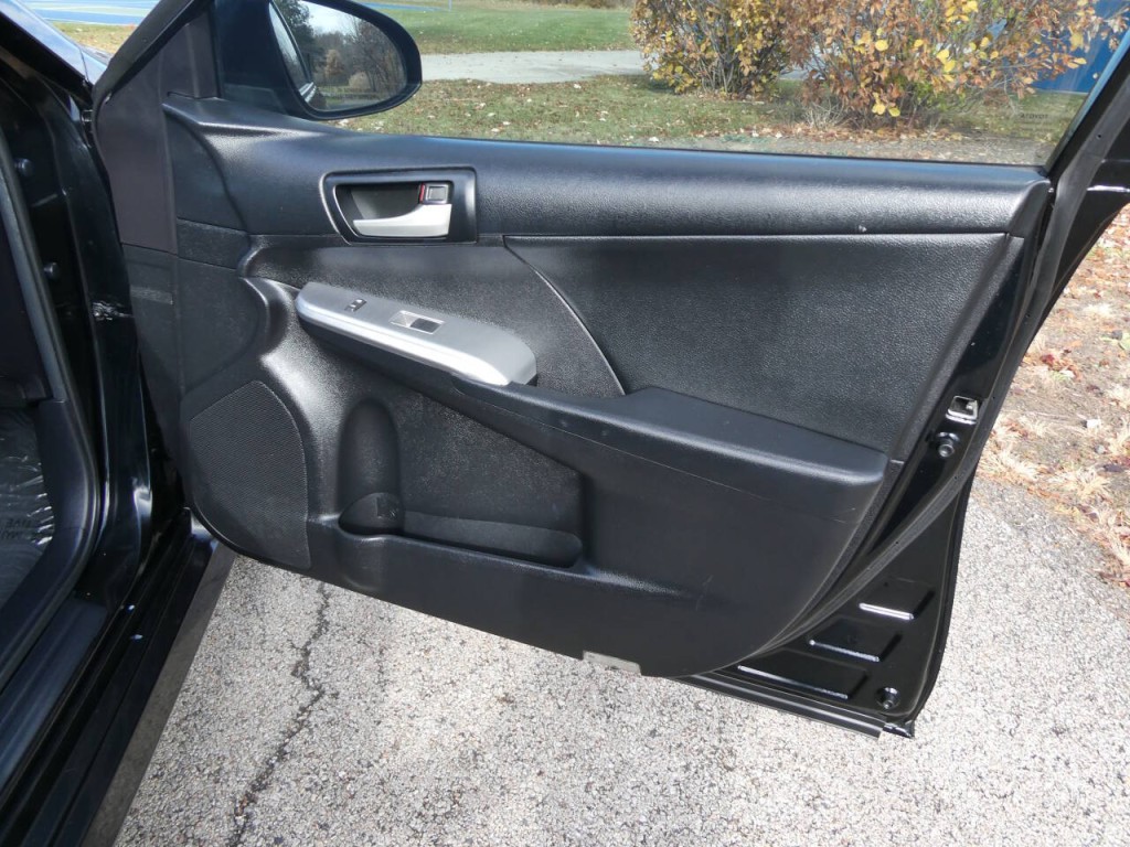 2014 Toyota Camry Image 21