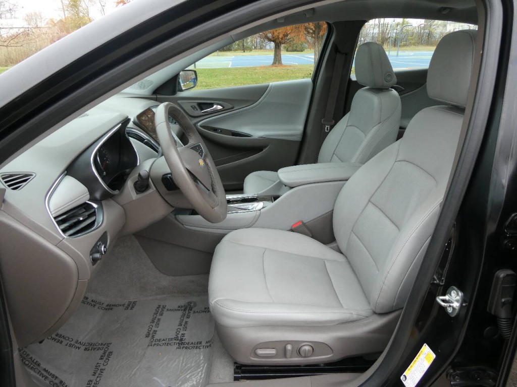 2018 Chevrolet Malibu Image 9