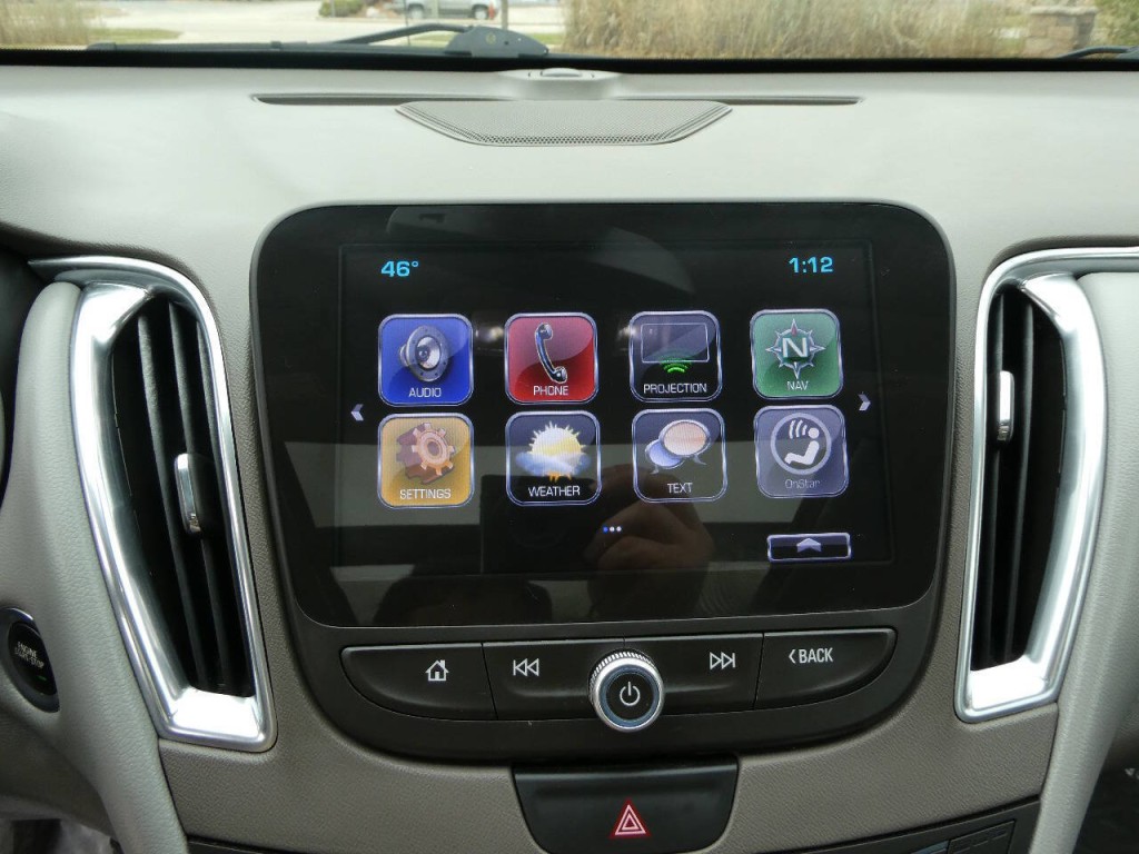 2018 Chevrolet Malibu Image 18