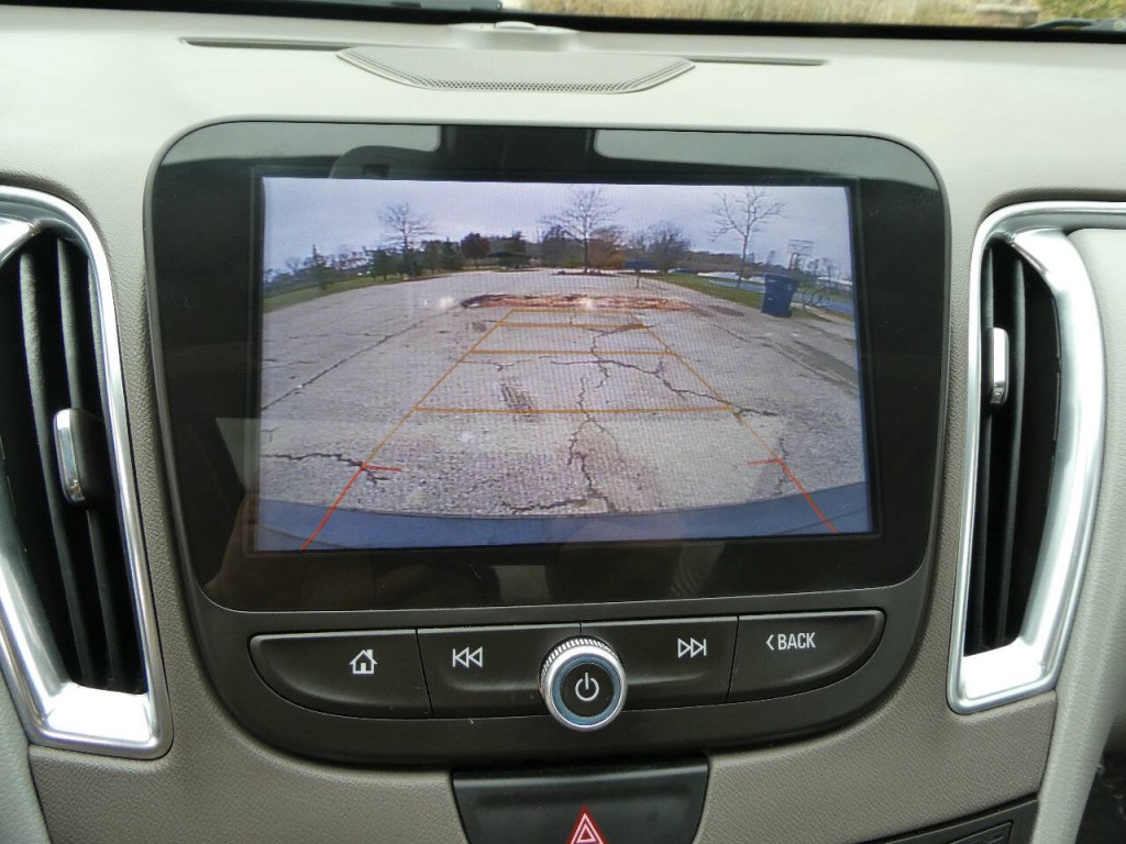 2018 Chevrolet Malibu Image 19