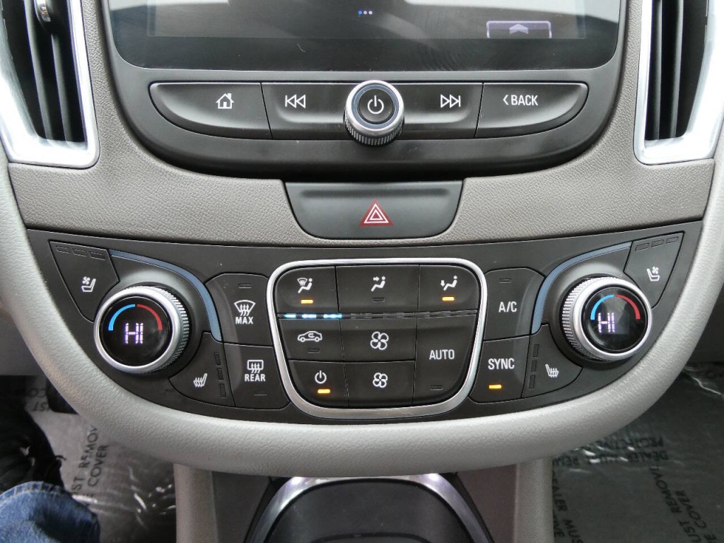 2018 Chevrolet Malibu Image 20