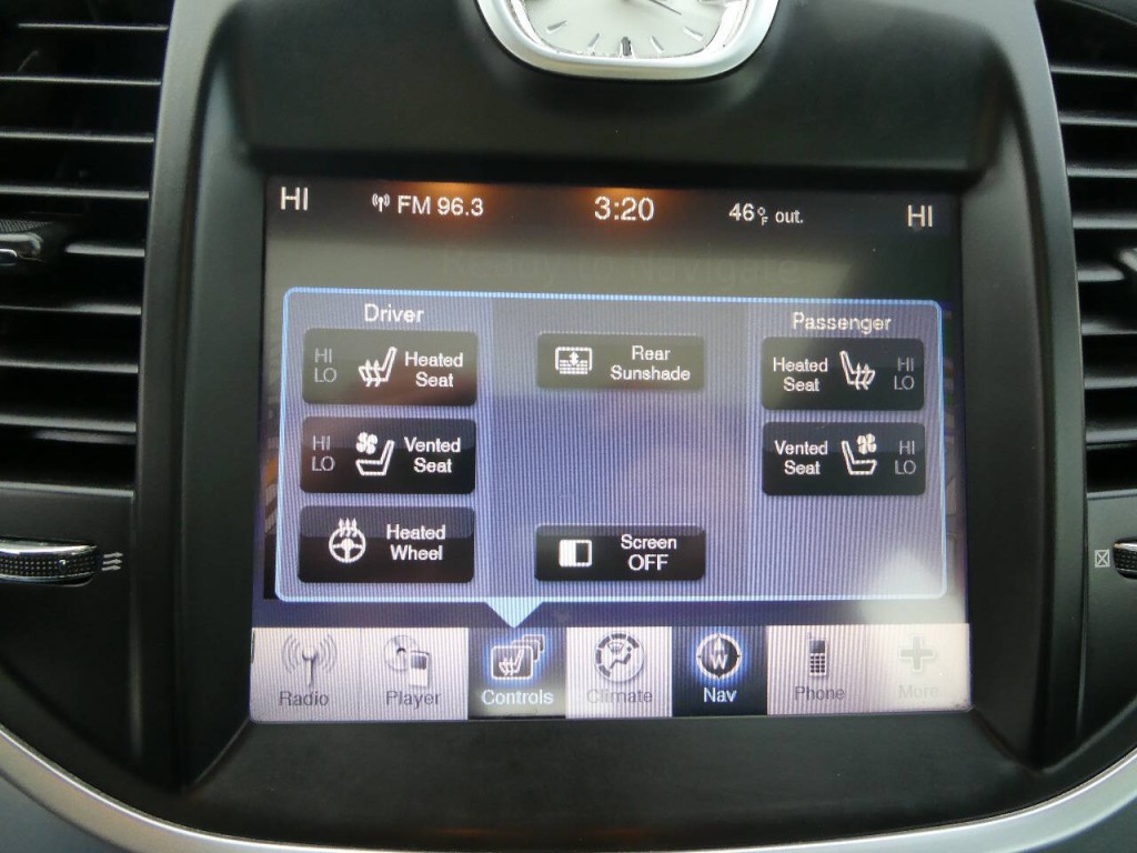 2011 Chrysler 300 Image 18