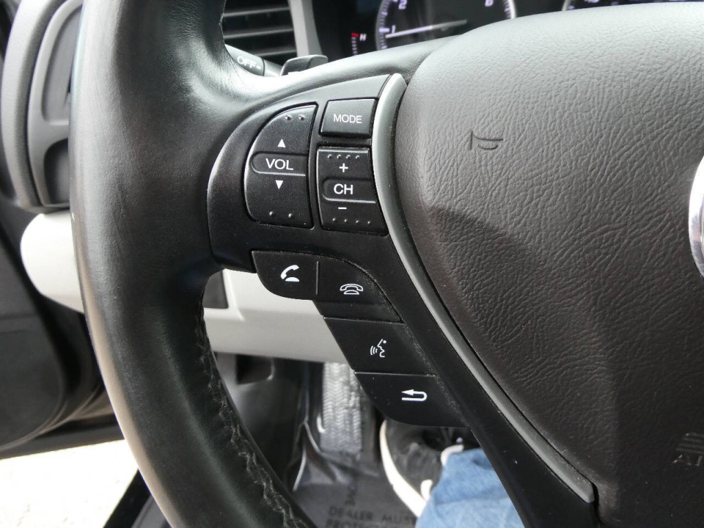 2016 Acura ILX Image 12