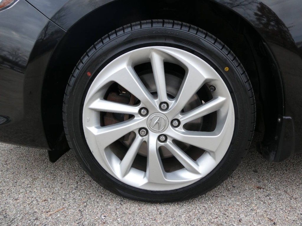 2016 Acura ILX Image 32