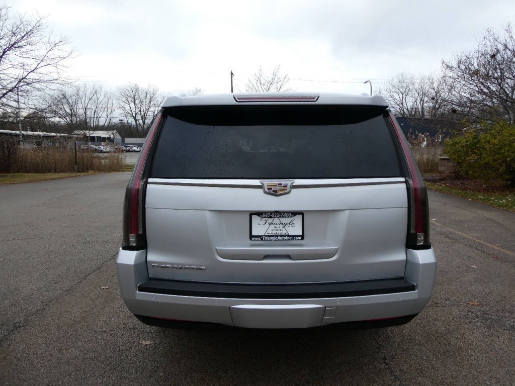 2015 Cadillac Escalade Image 6