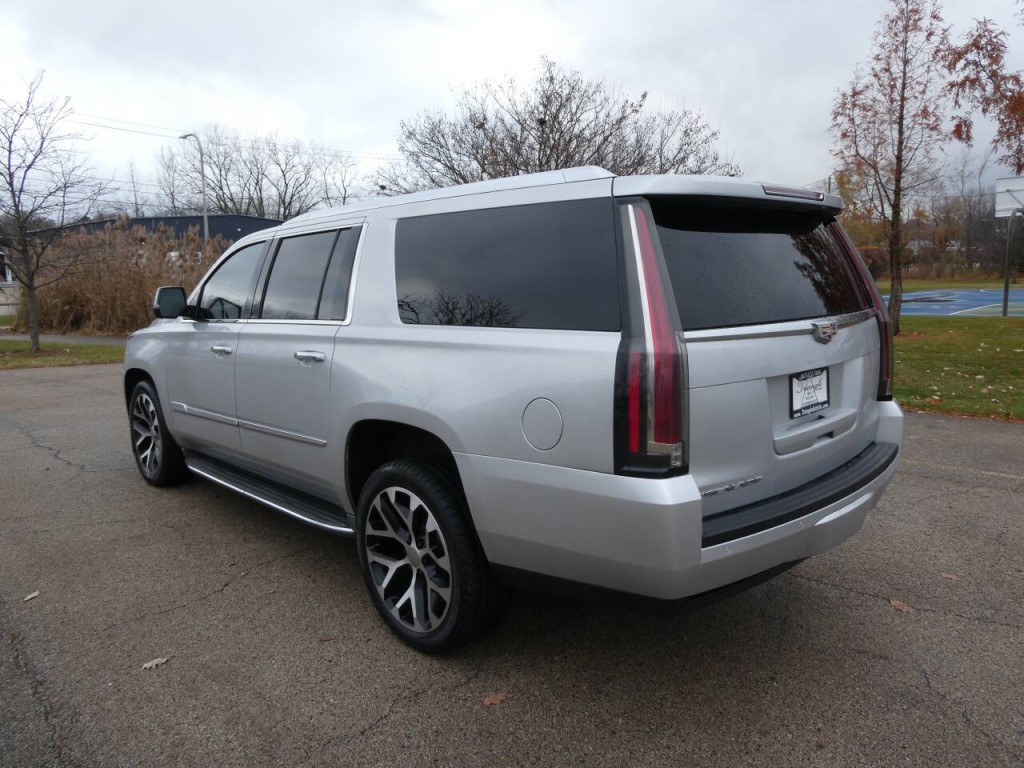 2015 Cadillac Escalade Image 7