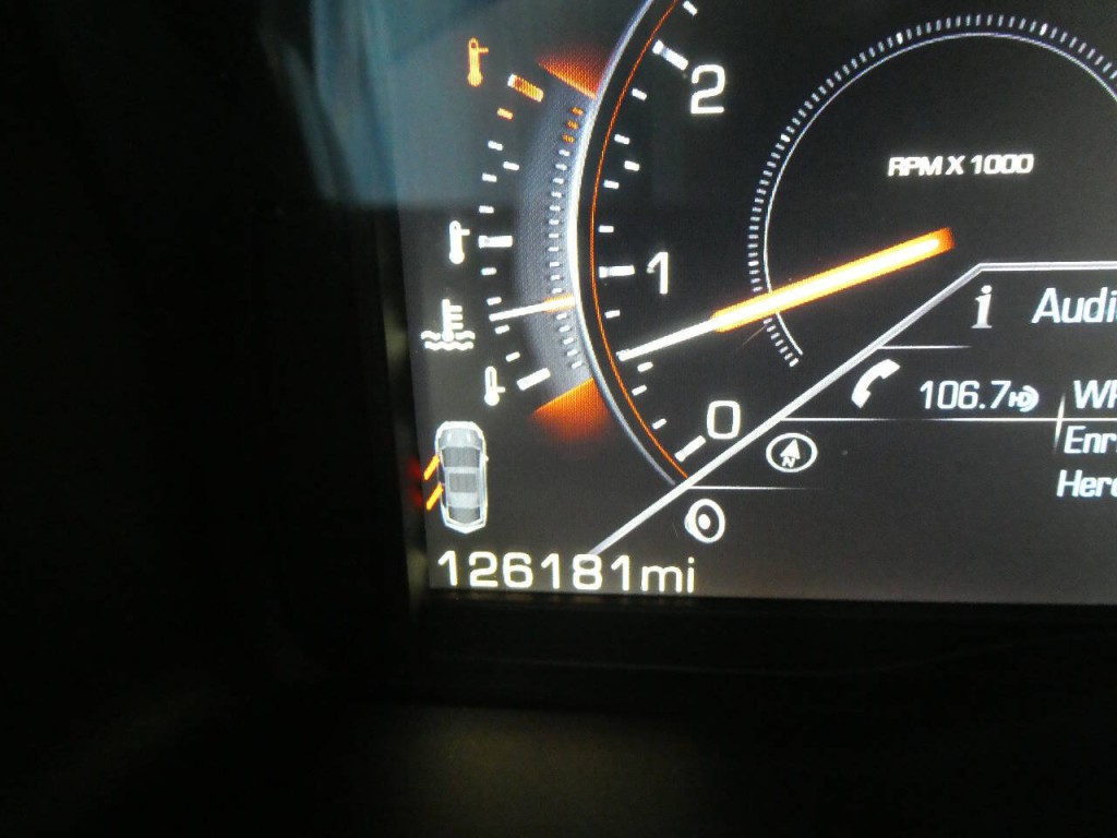 2015 Cadillac Escalade Image 15