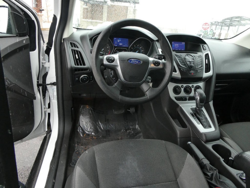 2014 Ford Focus Image 10
