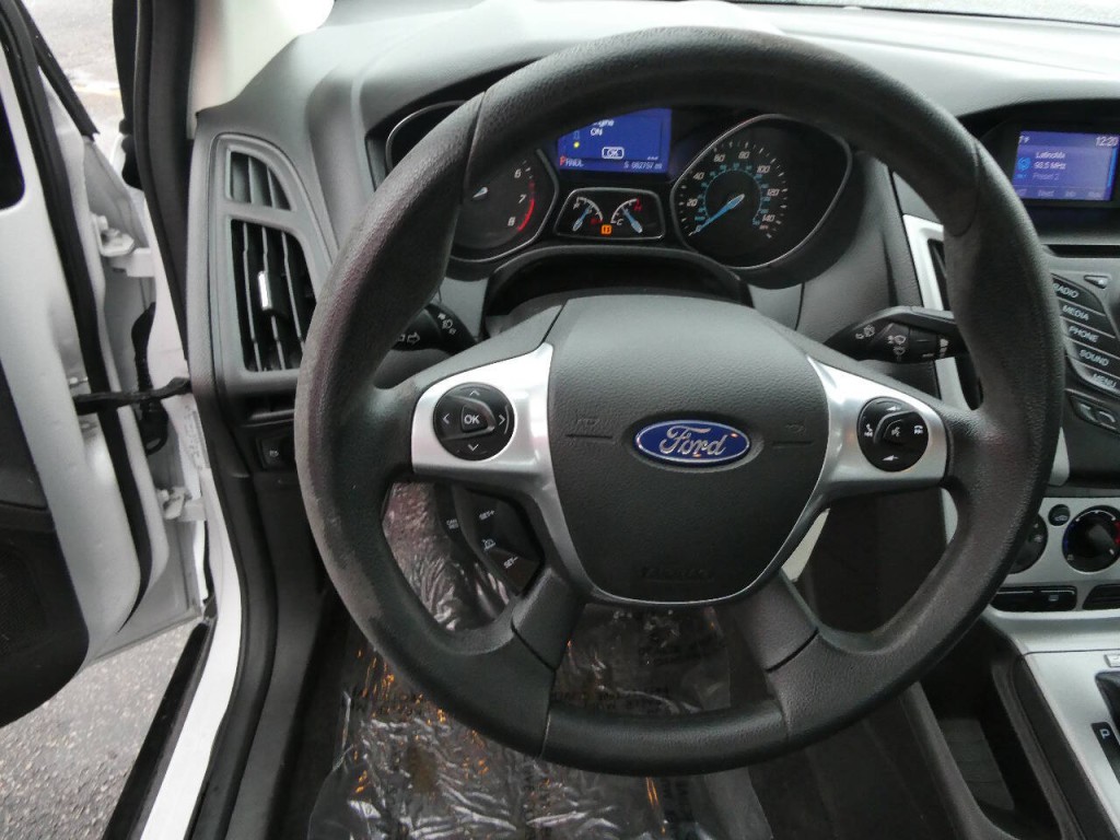 2014 Ford Focus Image 11