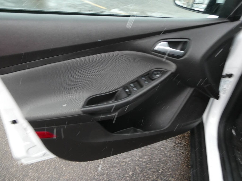 2014 Ford Focus Image 15