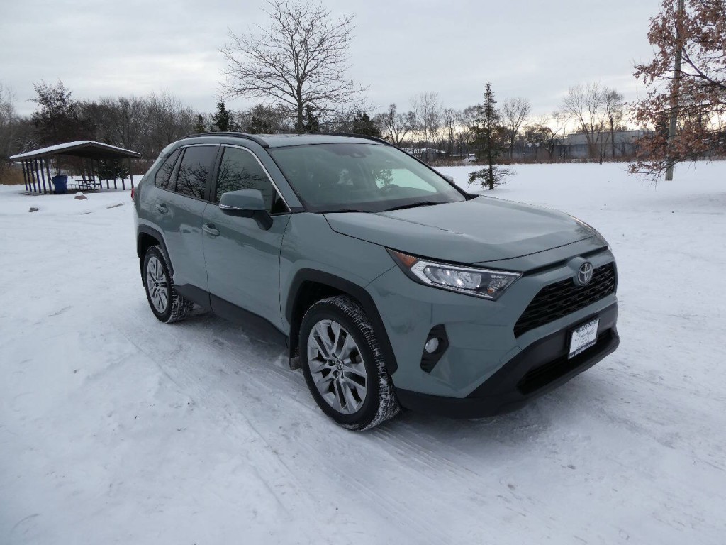 2020 Toyota Rav4 Image 3