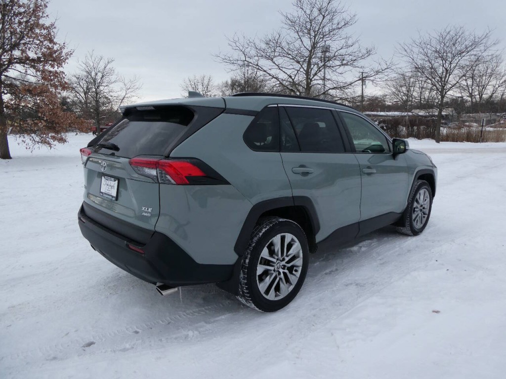 2020 Toyota Rav4 Image 5