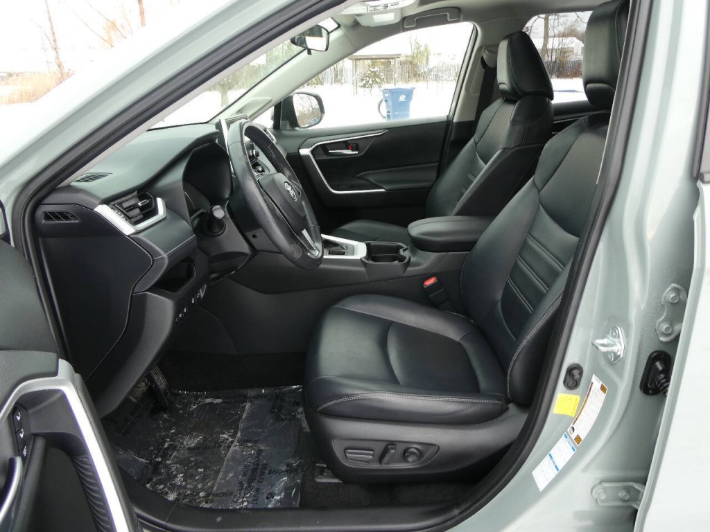 2020 Toyota Rav4 Image 9