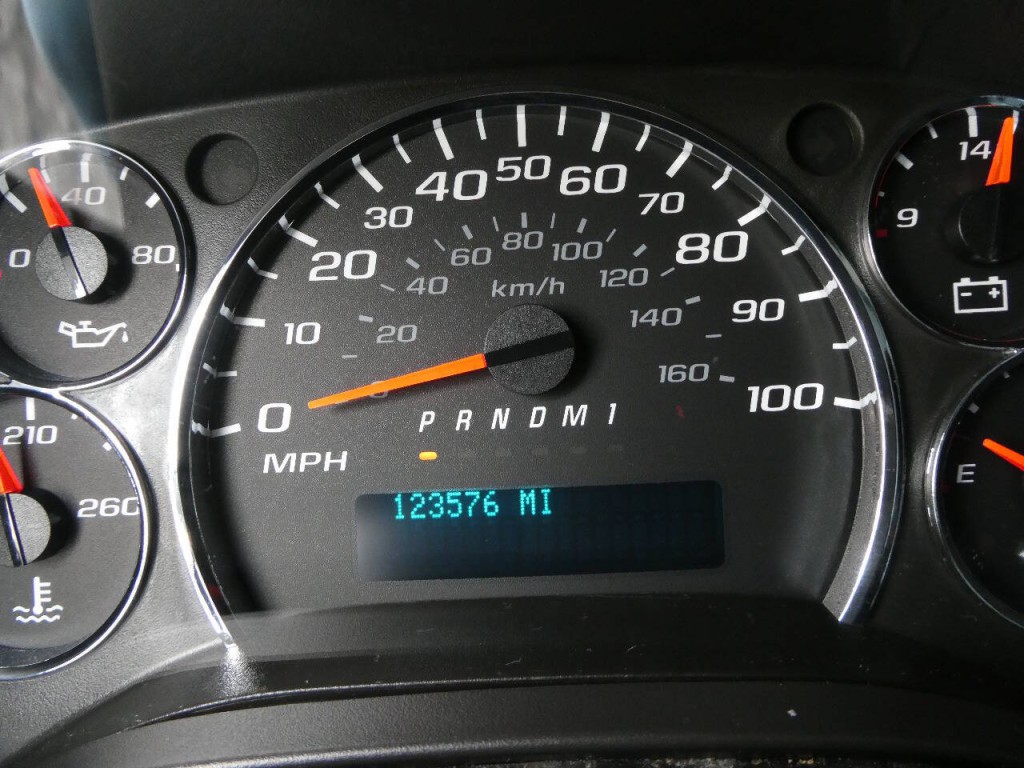 2018 Chevrolet Express Image 15