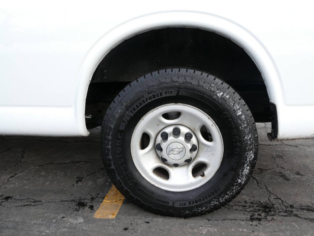 2018 Chevrolet Express Image 31