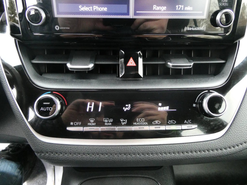 2021 Toyota Corolla Image 18