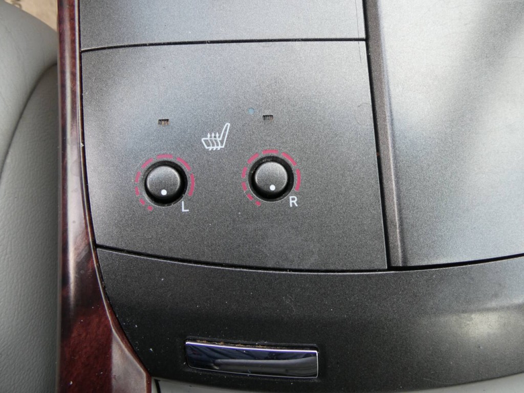 2011 Toyota Avalon Image 20