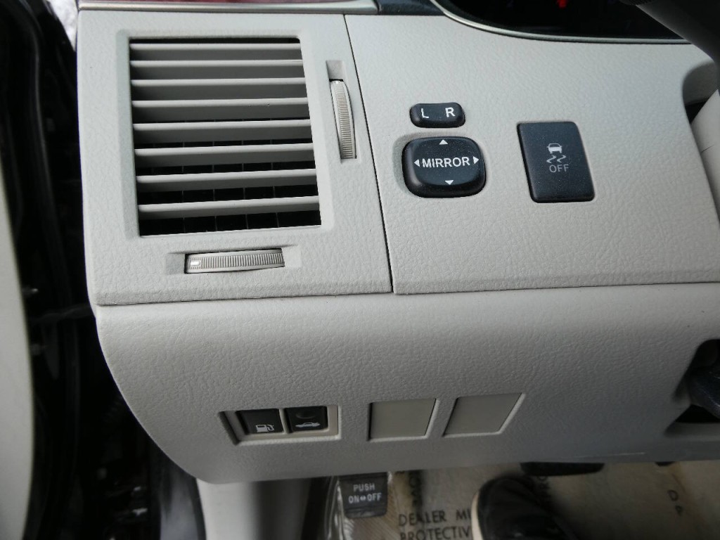 2011 Toyota Avalon Image 21