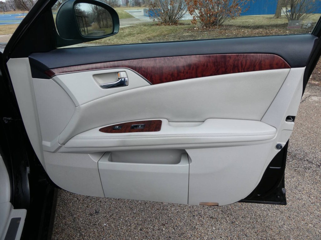 2011 Toyota Avalon Image 29