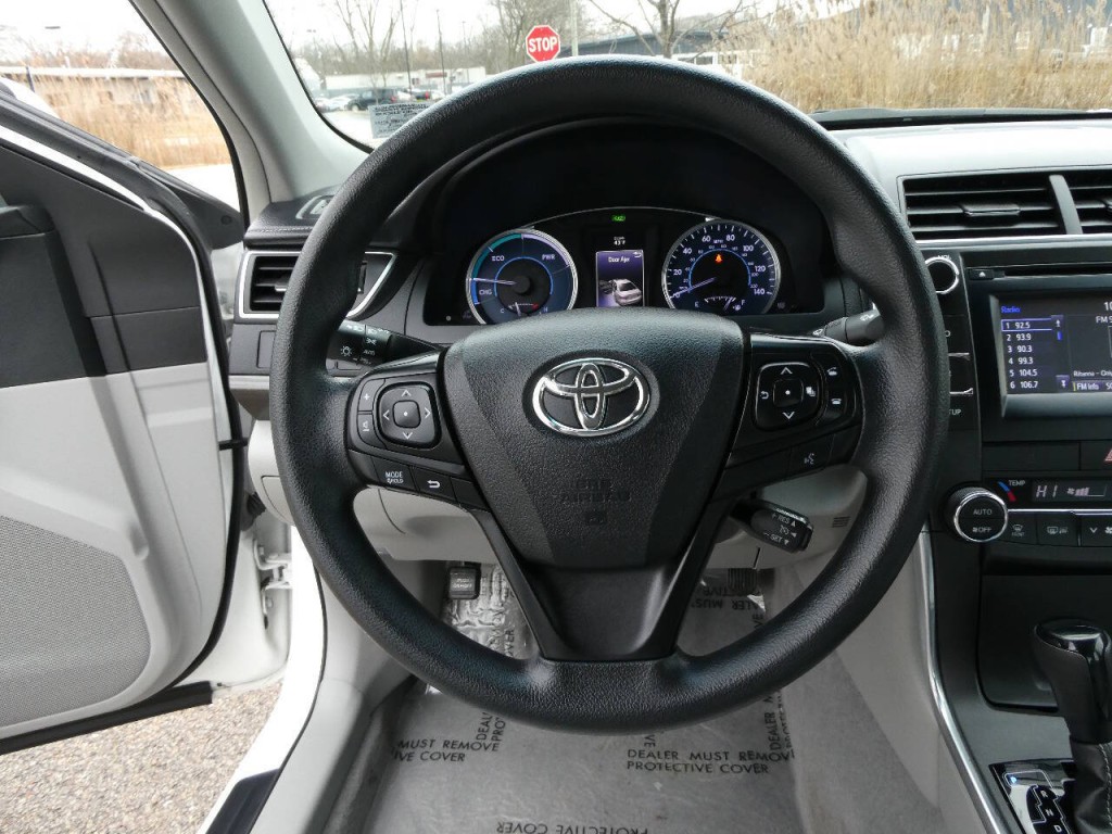 2015 Toyota Camry Image 11