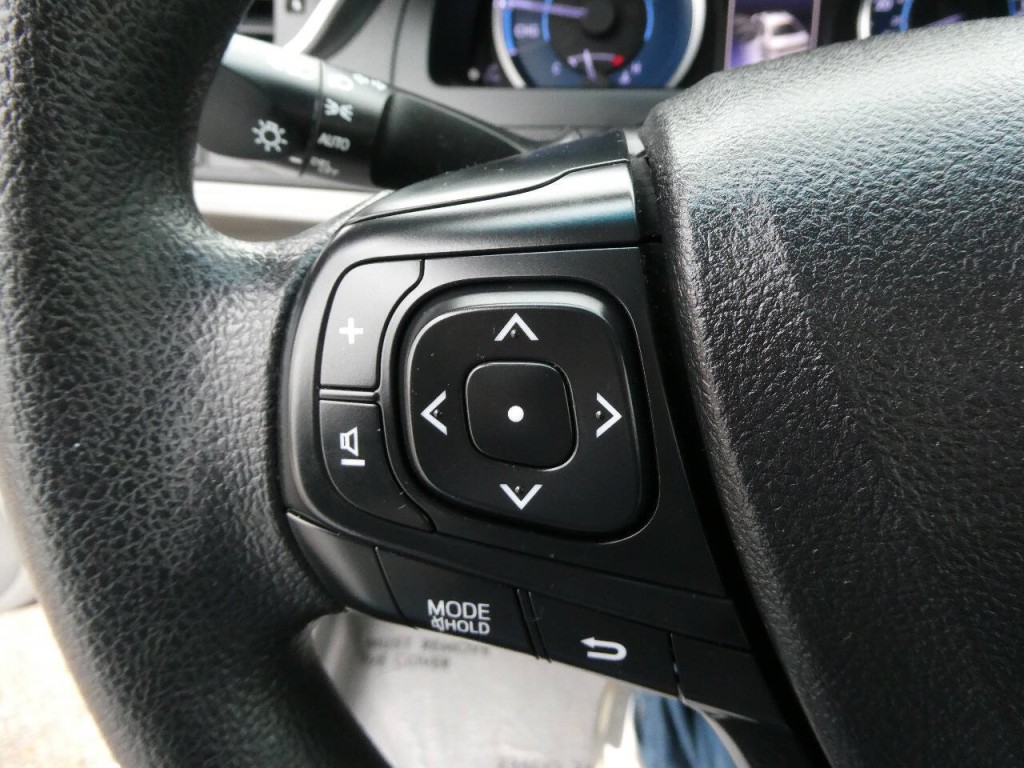 2015 Toyota Camry Image 12