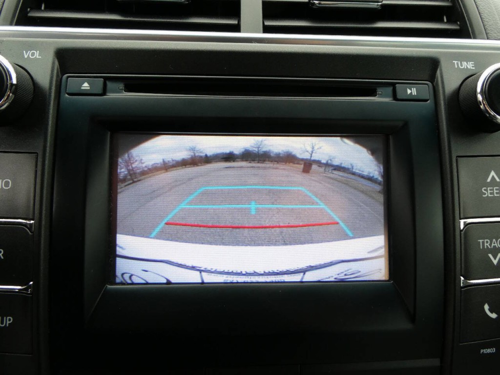 2015 Toyota Camry Image 18