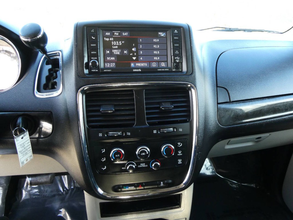 2015 Dodge Grand Caravan Image 16