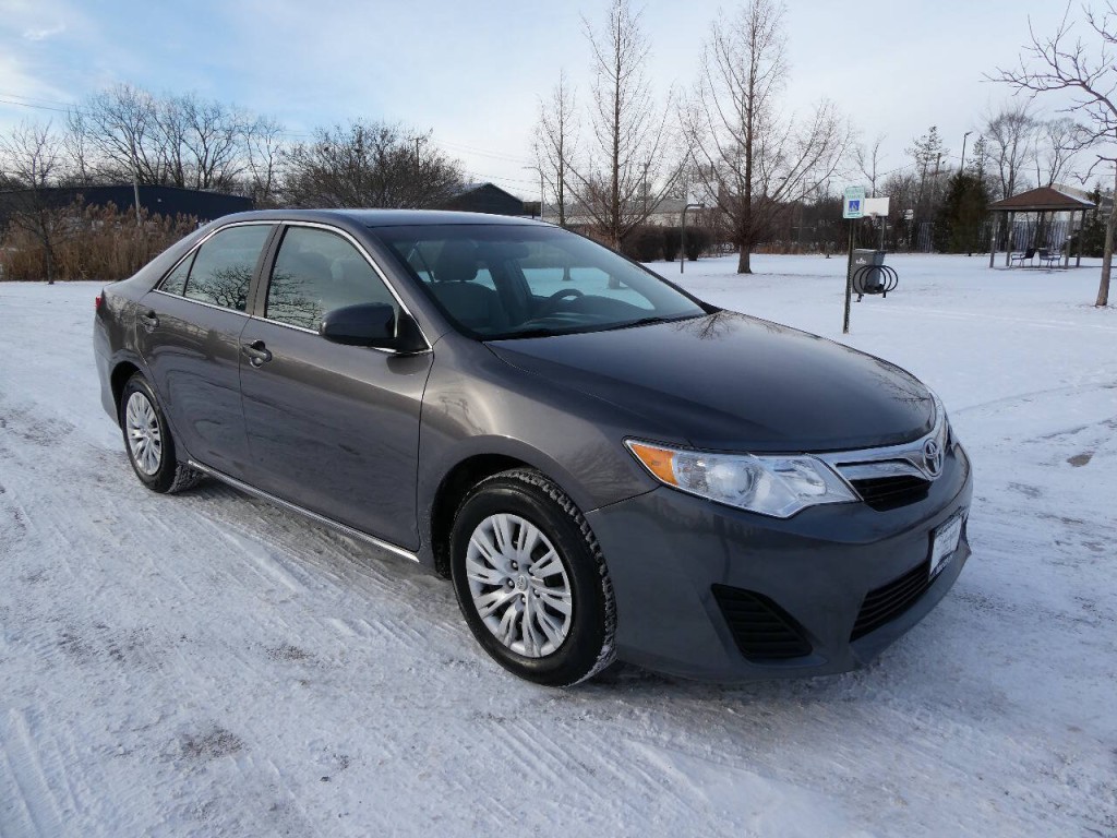 2014 Toyota Camry Image 3
