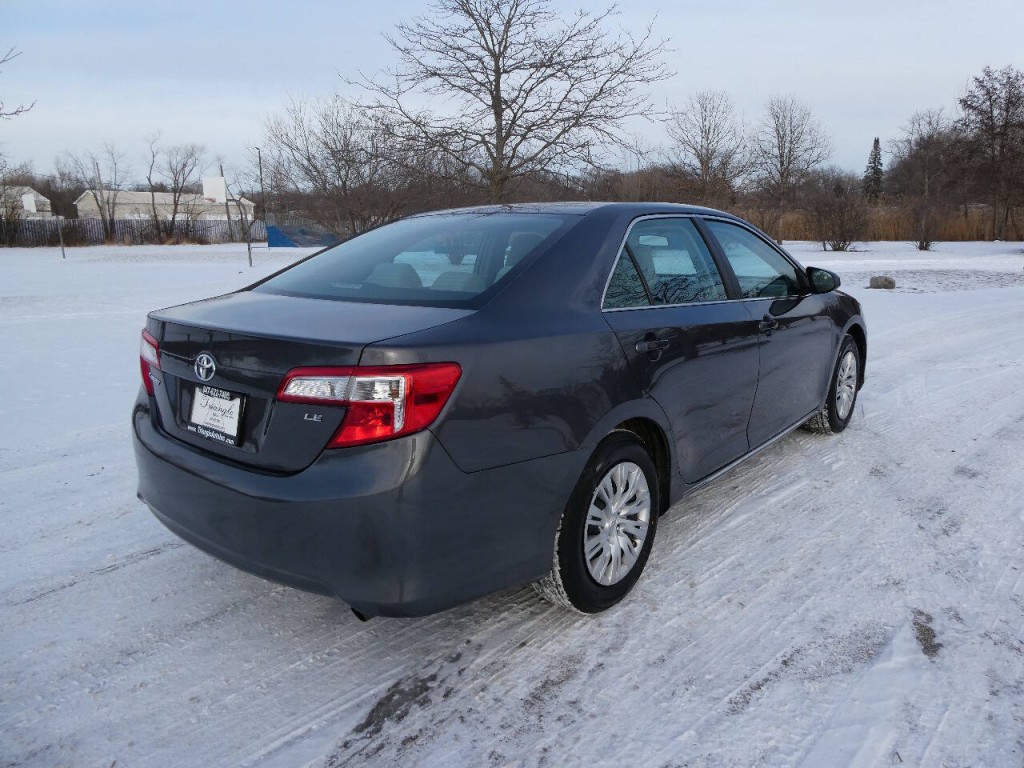 2014 Toyota Camry Image 5