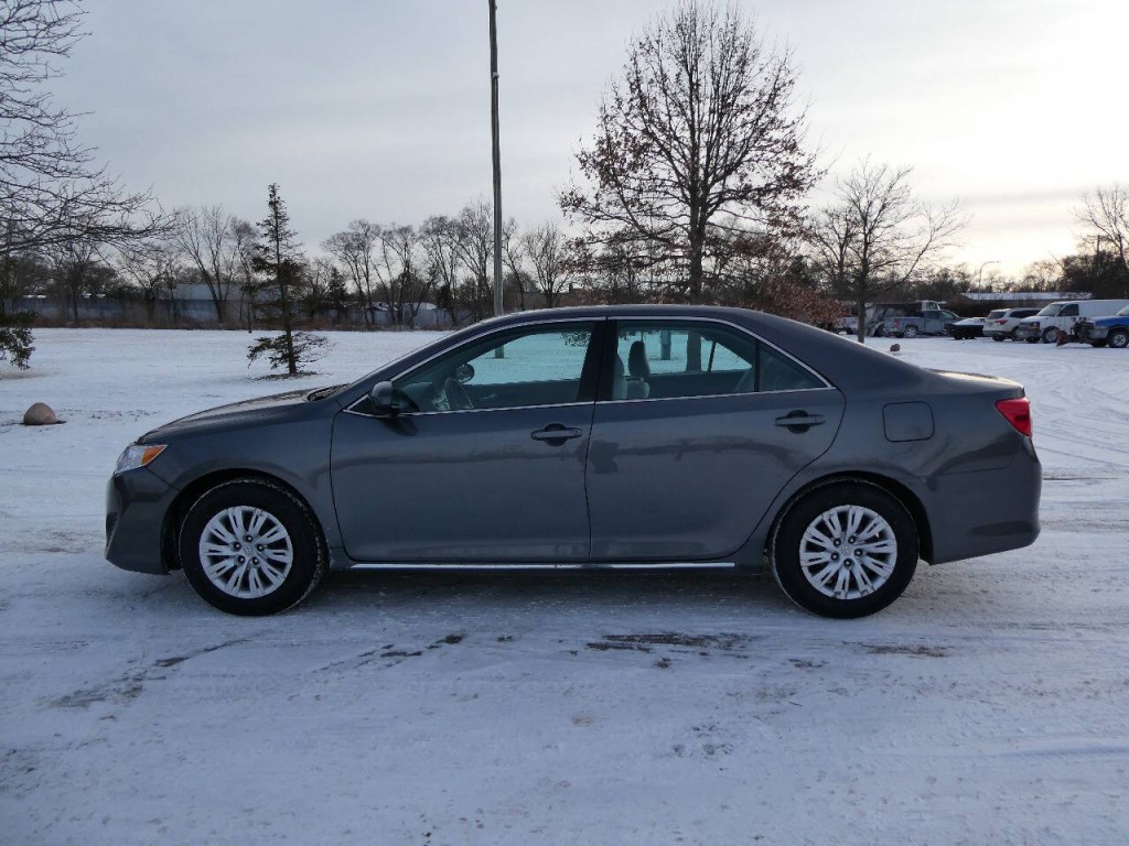 2014 Toyota Camry Image 8